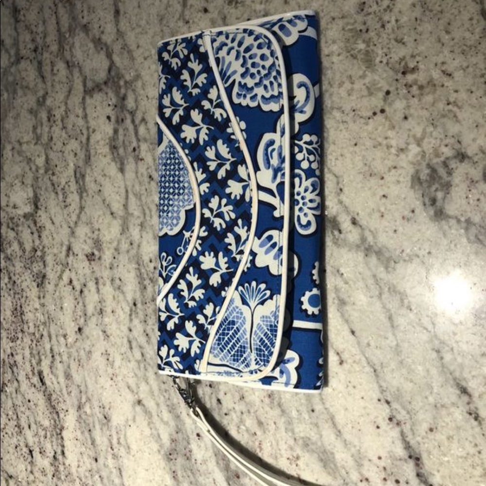 Vera Bradley Clutch